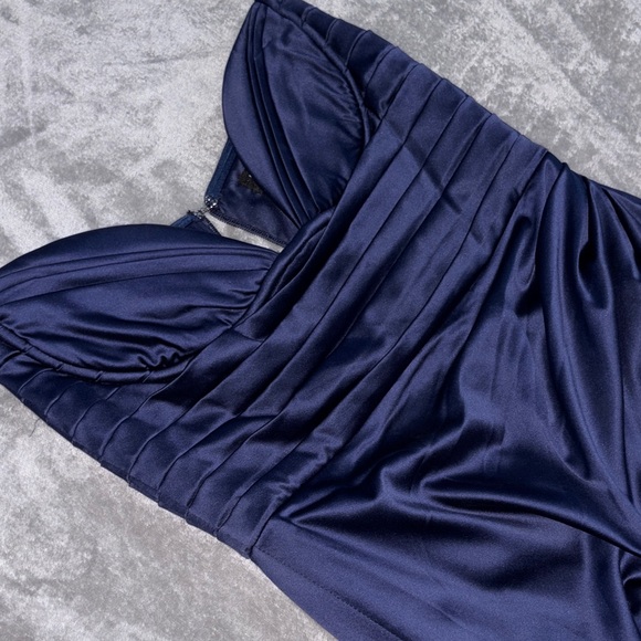 Babyboo Alianna Elegant Navy Blue Strapless Dress - Picture 5 of 9